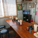 篠田そば店 - 店内　相席前提のレイアウト