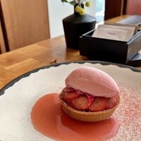 ザ タヴァン グリル＆ラウンジ - 