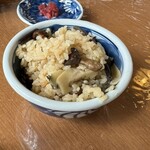 そば処 湧水 - 炊き込みご飯