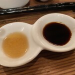 球磨焼酎バル めからうろこ - 塩ごま油と旨口醤油