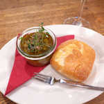 カフェ エ バール ドゥー - いい感じに仕上がった、砂肝のコンフィ。今まで食べた砂肝の中で、最高の出来かも