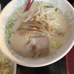 台湾料理龍香苑 - 豚骨ラーメン