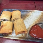 台湾料理龍香苑 - ピーマンの香り良い春巻き