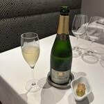 ル・マノアール・ダスティン - 