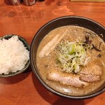 らーめん吉山商店 本店 - 