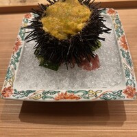 東茶屋 なかむら - 1品目　イガウニの中に色々な食材が隠れています！