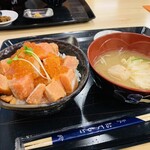 紋別漁師食堂 - 桜ますルイベ漬け丼2200円
