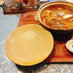 鯱市 - 土鍋の蓋には通気の穴がないタイプです