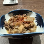 厳選酒場 新風 - 牛すじ煮込み￥550円