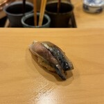 鮨 やすみつ - しめ鯖