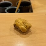 鮨 やすみつ - 赤雲丹