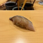 鮨 やすみつ - 秋刀魚