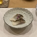 鮨 やすみつ - 梭子魚の炙り