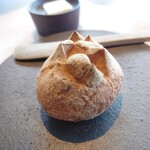 Restaurant Le Proust Miura - シェフが造られた陶器で頂く絶品パン