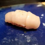 すし 碧海 - 真珠貝