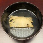 徳ㇵ本也 - 鮑と冬瓜のお椀