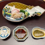 徳ㇵ本也 - 明石の鯛とつぶ貝と剣先イカ