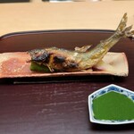 徳ㇵ本也 - 鮎の炭火焼き