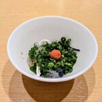 315319400 - お通しの河豚の皮刺しの湯引き