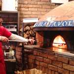 ラ・ピッコラ・ターヴォラ - 