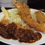 とんかつ ひろ喜 - 一口ミックスフライ定食。（一口ヒレ、エビ（小）、カキフライ）１１００円（２０１４年１０月時）。