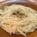 サイゼリヤ  - ペペロンチーノ