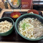 うちだ屋 - 料理写真:肉うどん&かしわめし