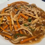 中国料理 四川 - 豚肉細切り入り焼きそば