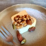 COFFEECAMP - （2025/8月）チーズテリーヌ