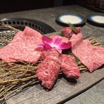 焼肉 思食 - 