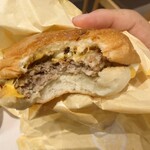 ロッテリア - 料理写真:小さく見えるが食べ応えあり