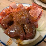 ホルモン焼 夏冬 - タン、ハツ、レバー