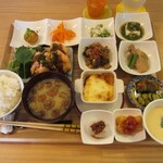 とよ香kitchen - 日替わりランチ（まぐろのお好み揚げ。デザートとドリンク付き）1,500円