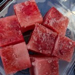 御菓子司 せきね - 苺を葛でとじこめたアイス