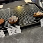 ル・ブルジョン - 陳列