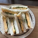 Life's Lounge cafe - ◇卵焼きサンド　レギュラー　　税込630円
                                ランチ値引き200円で、税込430円　すごいボリュームでお腹いっぱいになります