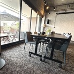 Life's Lounge cafe - レンタルスペース　この日はカフェとしてお客さんが食事していました