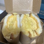 美瑛小麦の食パン専門店つばめパン&Milk - 