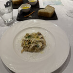 カステロ ヌォーボ - 5皿目
      すっぽんと焼き茄子、タマゴダケのリゾット。