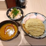 麺屋 さん田 - カレーつけ麺特盛、鶏チャーシュー丼
