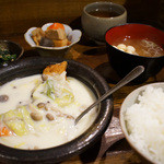 にいがたや 分店 - 料理写真:サーモンのクリーム煮定