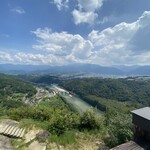 満天星 一休 - 苗木城址
      展望台から木曽川を眺める