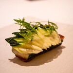 カンテサンス - ・ズッキーニ / 北寄貝 / トマトピューレ