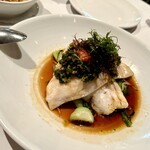 Roy's - 中華風の蒸し地元白身魚