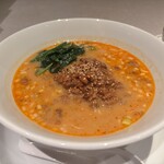 中国飯店 富麗華 - 担々麺