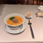 中国飯店 富麗華 - 担々麺