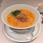 中国飯店 富麗華 - 担々麺