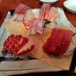 魚火 - 刺身盛合せ