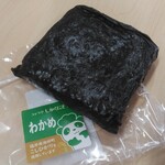 ライブコッペ亭 - わかめ　しかくにぎり