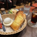 珈琲伴茶夢 - アイスコーヒー＋Aモーニングメニュー＋ミニサラダ（ポテサラ）